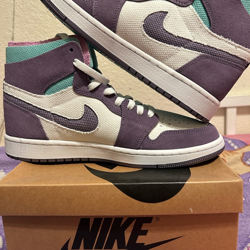 Jordan 1 zoom